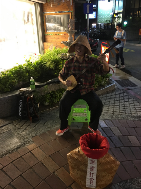 台湾の皆さんごめんなさい。牛肉麺が美味しくないと言って、訂正させてください「永康牛肉麺店」（ヨンカンニュウロウメン）の牛肉はトロトロで思い出しただけで・・・うぅうう