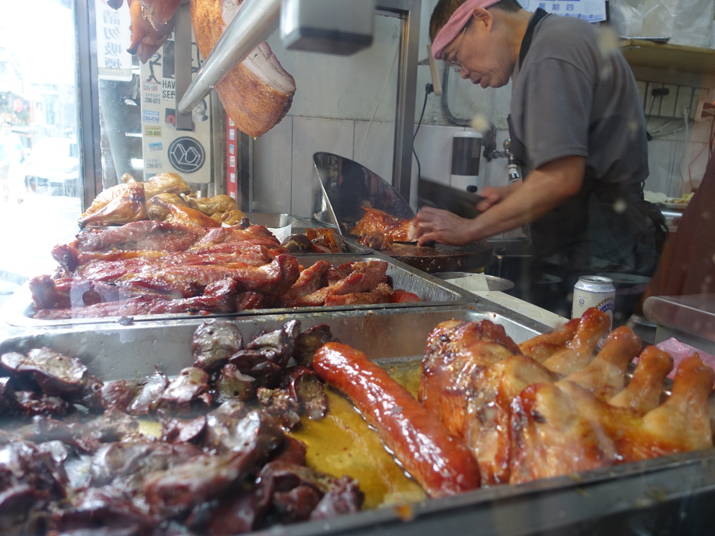 台湾・台中の中華路夜市前にある新居、家賃8,500元（28,000円）の紹介と台湾での部屋の探し方。