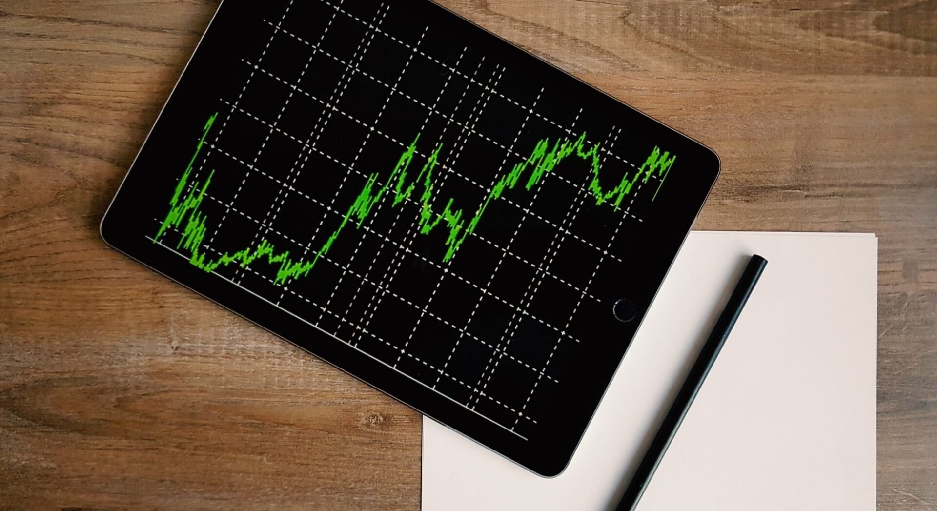 今週の株の暴落で4年分のセミリタイア資金が吹き飛びながら株を購入。