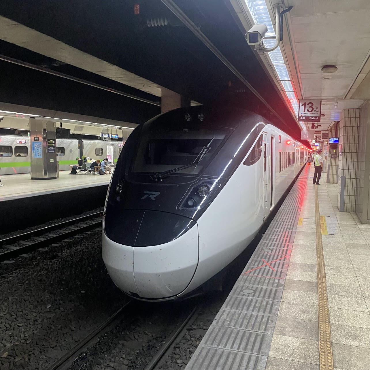 【台湾】【鉄道】最新の台湾特急（自強号3000）に乗って台北へ行ったら速かった。