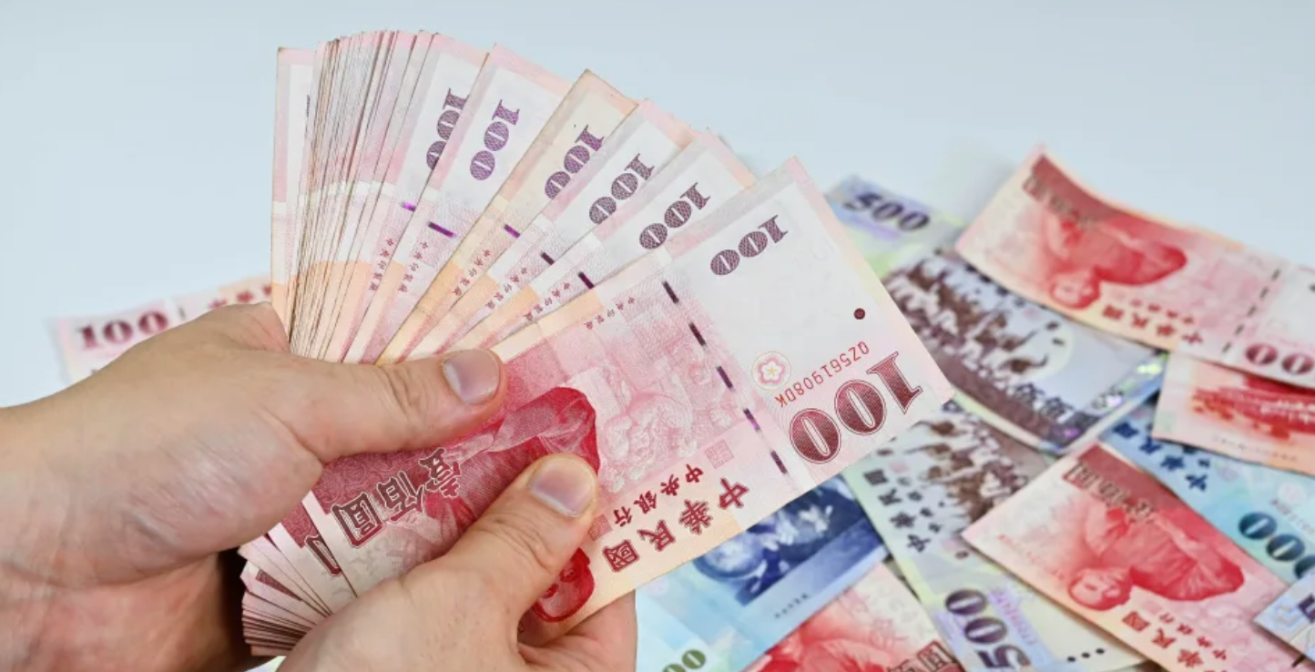 【2025年】【下半期】【台湾株】下半期の台湾株の評価額900万円と一年の総配当額